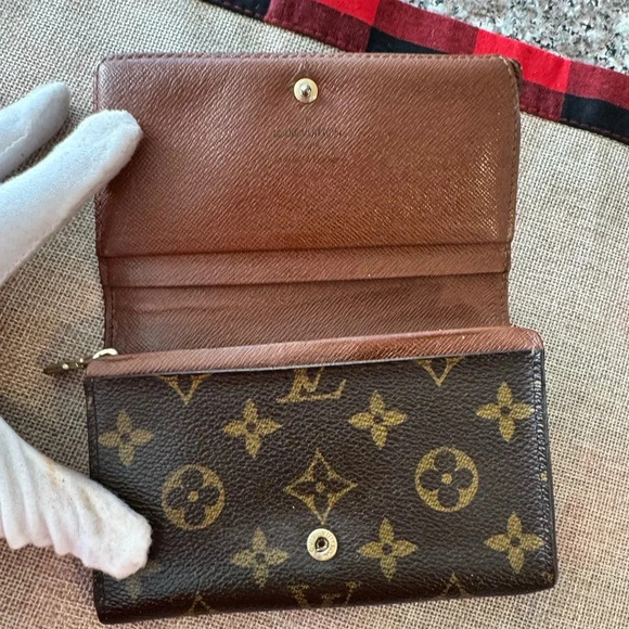 Louis Vuitton Monogram Porte Monnaie Billets Tresor Bifold Wallet - Picture 6 of 15